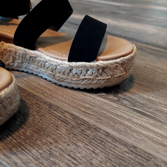 SODA Women's Black Espadrille Sandals - Picture 7 of 8